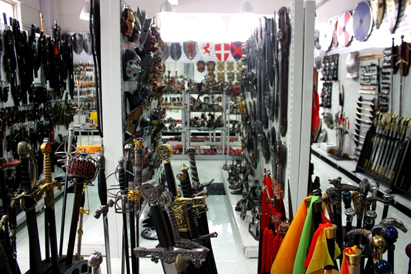 1462612074686486.jpg showroom 4.jpg